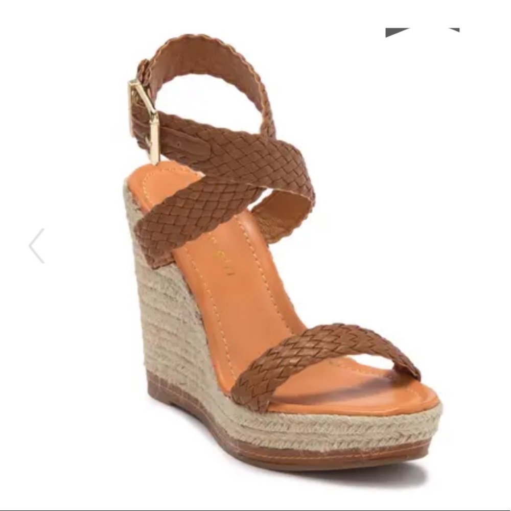 NWT Madden Girl wedge sandal